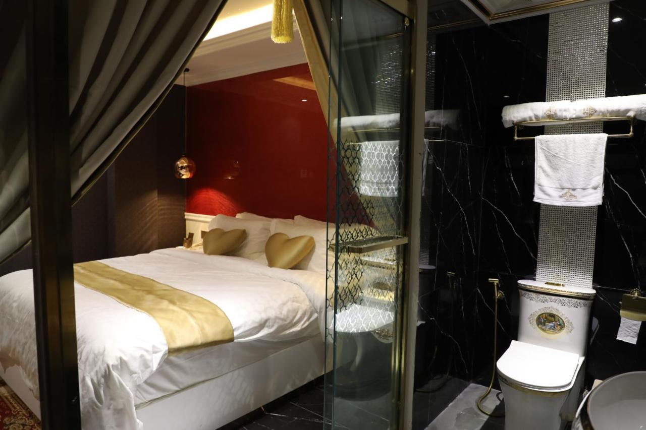 Enjoy Hotel 7 Thành Pho Ho Chí Minh Esterno foto